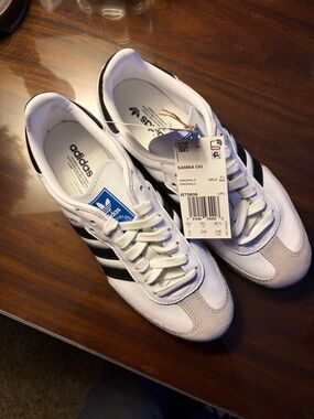*new with tags* adidas Samba OG White with Black Stripes Sneakers